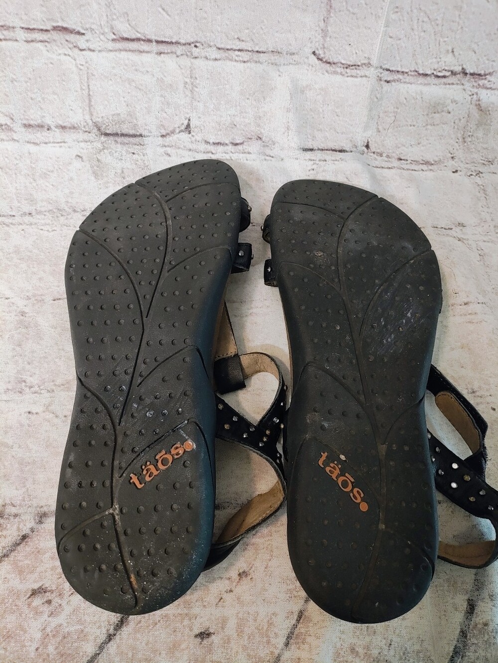Taos Party Sandals Leather Strappy Studded Comfort Brown Sandals 10 - Picture 11 of 13